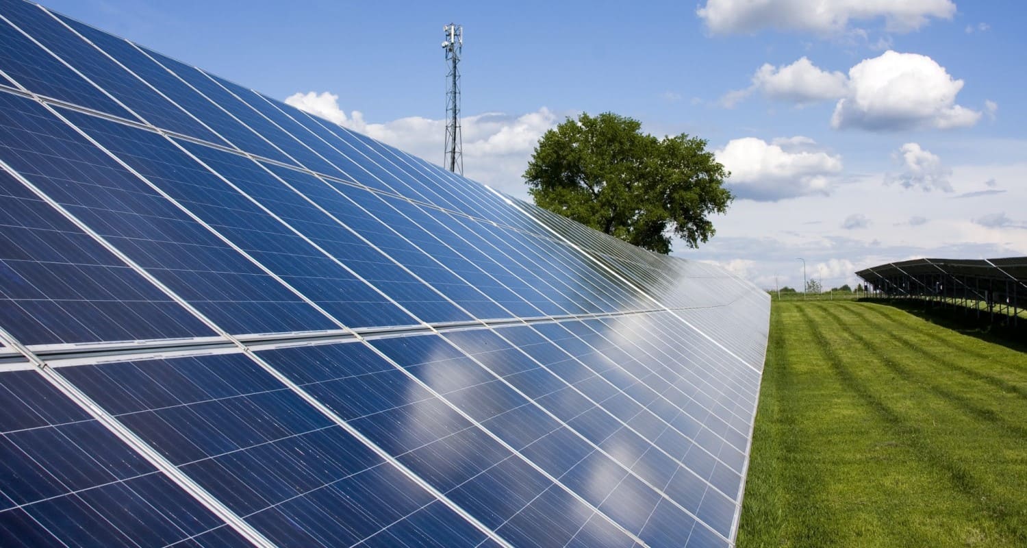 Desvendando os Benefícios dos Painéis Solares: Economia e Sustentabilidade